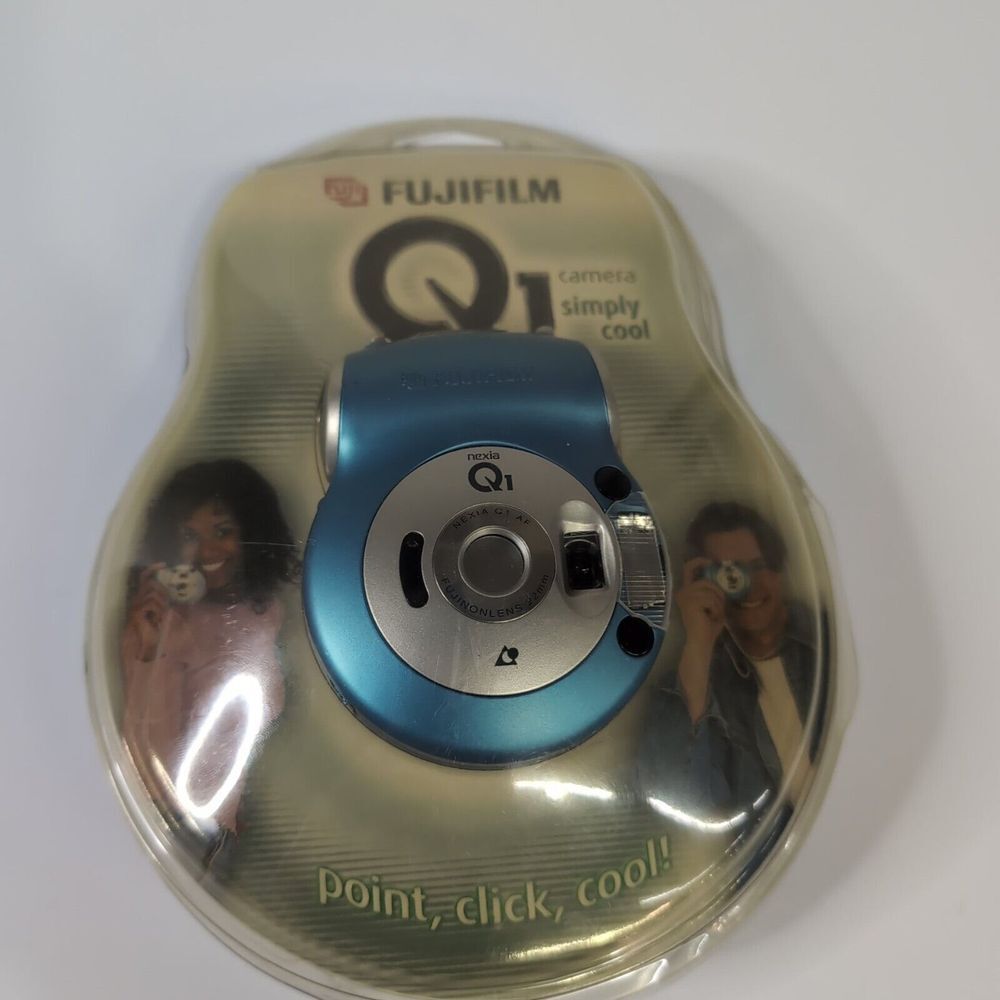 Fujifilm digital Q1 Blue Digital‎ Camera New In Box